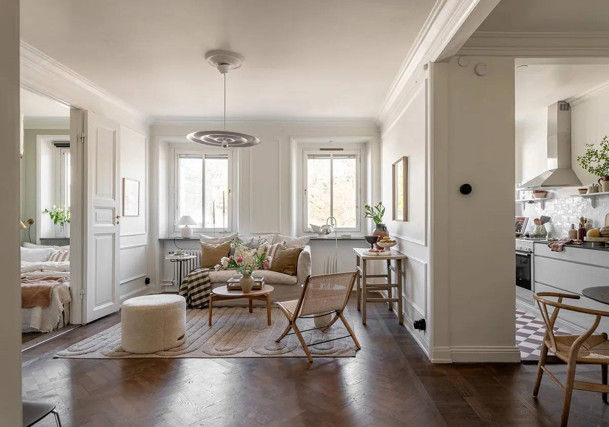 Kompaktowe i przytulne mieszkanie szwedzkie z otwartym salonem (52 m²)