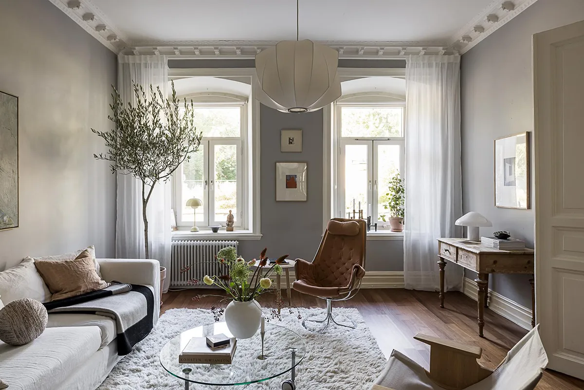 Angenehme Kühle im Design der Wohnung in Göteborg