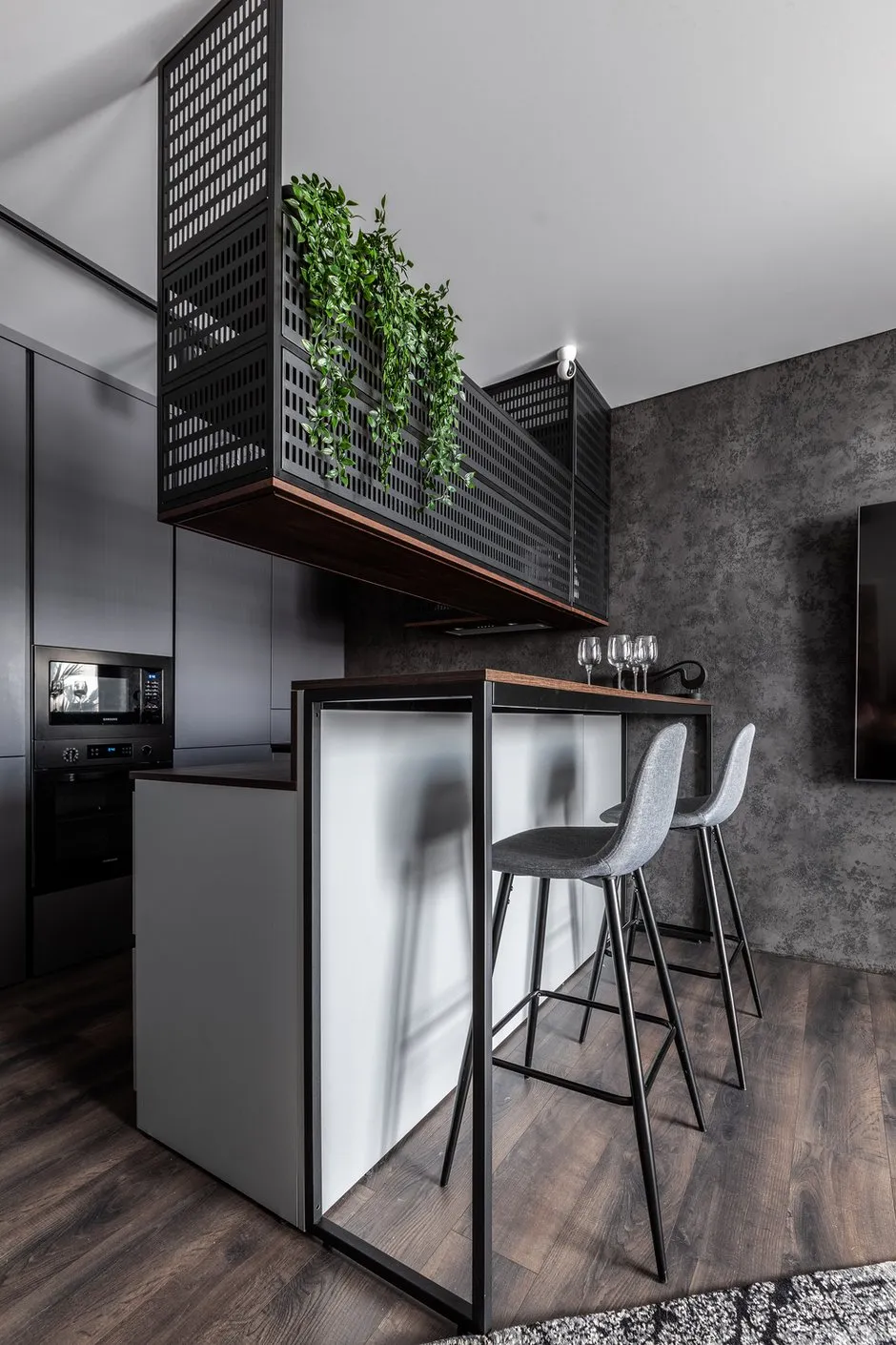Foto: Küche und Esszimmer im Stil Modern, Minimalismus, Projekt des Tages, Liana Akopyan, Nowosibirsk, 2 Zimmer, 60-90 Quadratmeter, Wohnung – Foto auf INMYROOM
