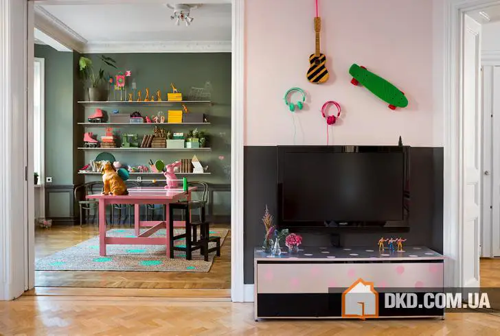 Colorful Chaos and Playful Fun in a Stockholm Apartment - Gallery image 8