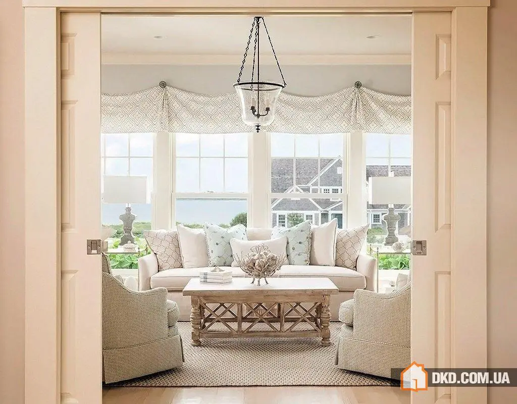 Интерьер дома от дизайнеров Casabella Home Furnishings & Interiors в США.