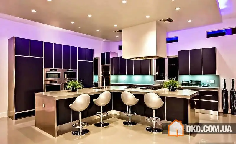 Дім Хартадо — це дім захоплення в Лас-Вегасі, де світло дому яскравіше, ніж весь Лас-Вегас - Gallery image 1