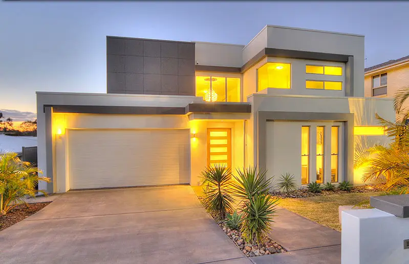 Просто потрясающий сучасний дім із елегантними інтер'єрами - Gallery image 0