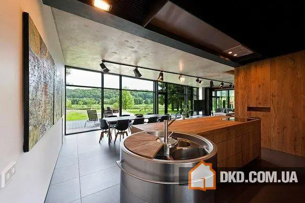 Maison sur la rive d'une rivière à Kaunas - Gallery image 2