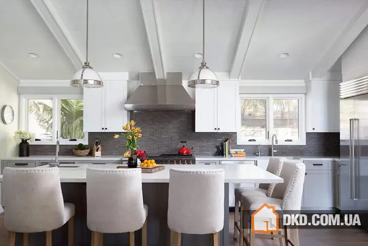 Легкий калифорнийский дизайн от Brown Design Group