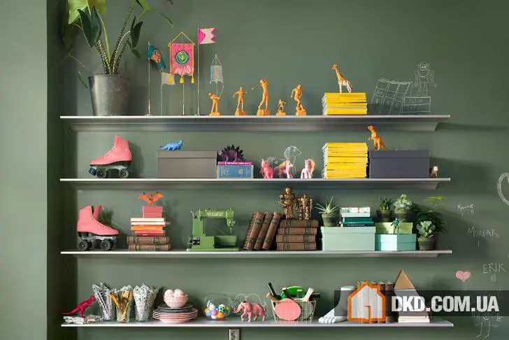 Colorful Chaos and Playful Fun in a Stockholm Apartment - Gallery image 2