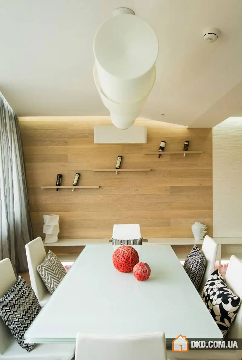 Екологія життя Анни Шемури Това ᴷᴬ
Екологія життя — це житловий проект, завершений Анною Шемурою Това і розміщений у Ростові-на-Дону, Росія.
Інтер’єр світлий і чистий, з багатьма джерелами освітлення, що забезпечують яскраве освітлення. - Gallery image 5