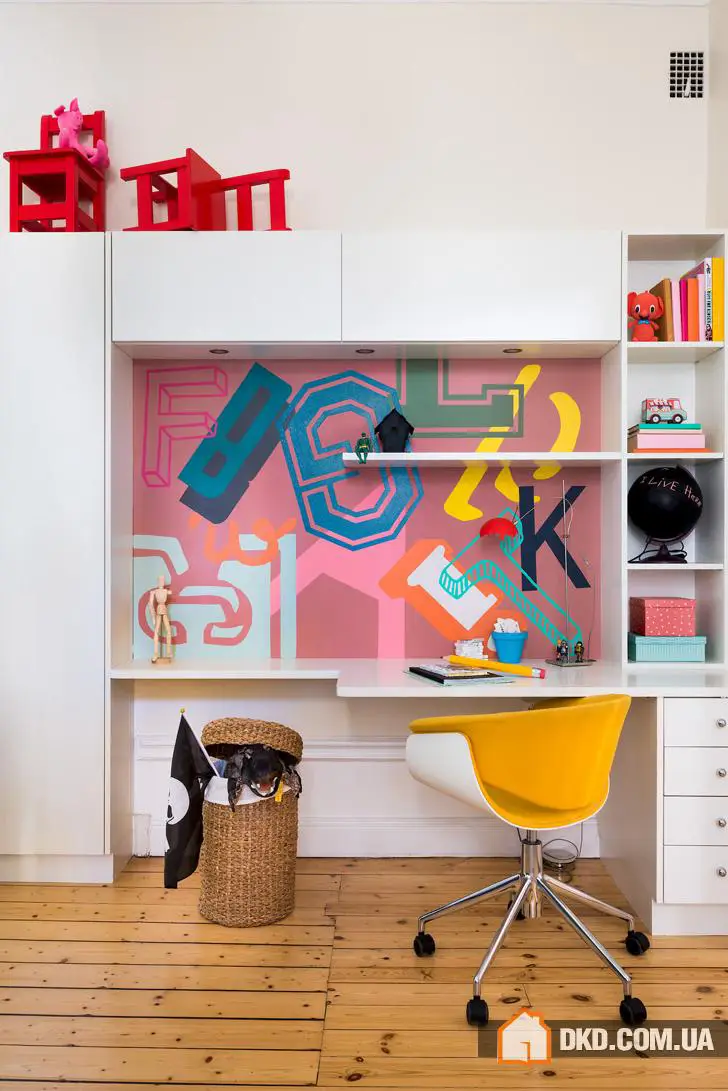 Colorful Chaos and Playful Fun in a Stockholm Apartment - Gallery image 15