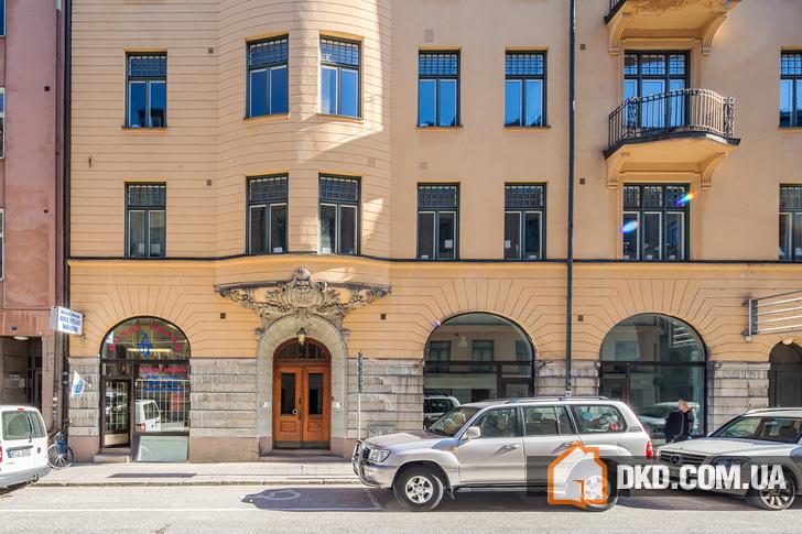Чистые линии в квартире на чердаке в Стокгольме