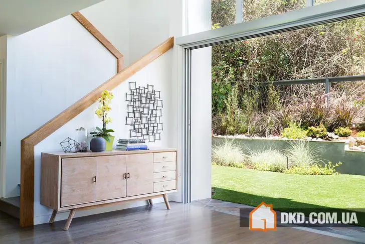 Легкий калифорнийский дизайн от Brown Design Group