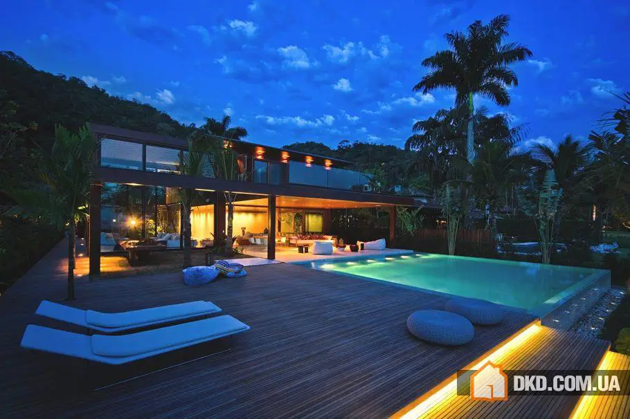 里约热内卢海滩附近的惊艳别墅