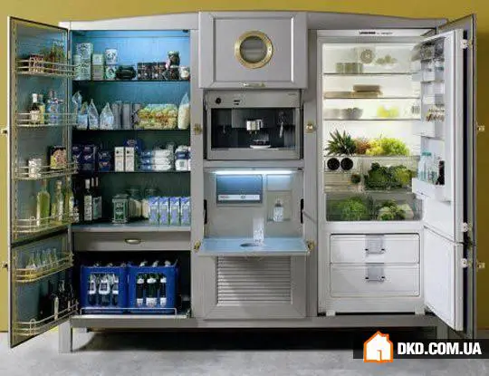 Круті та художні дизайни кладових для кухні - Gallery image 0