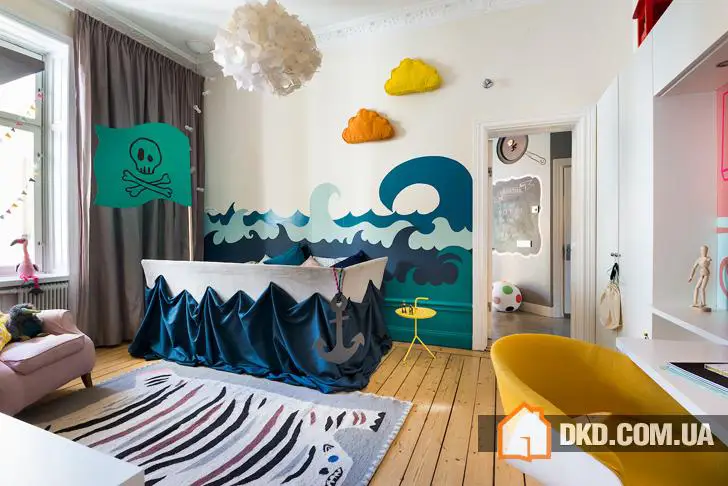 Colorful Chaos and Playful Fun in a Stockholm Apartment - Gallery image 13