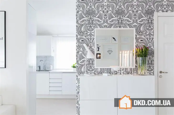 Повітряний чорно-білий інтер'єр шведського квартири (85 м²) - Gallery image 4