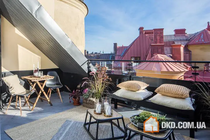 Clean Lines in a Loft Apartment on the Roof in Stockholm - Gallery image 3