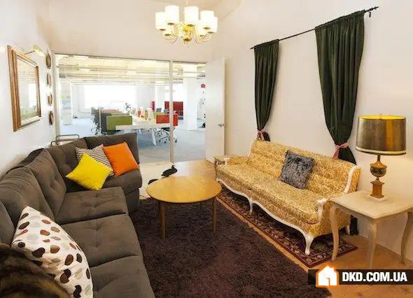 Интерьеры офисов Airbnb
