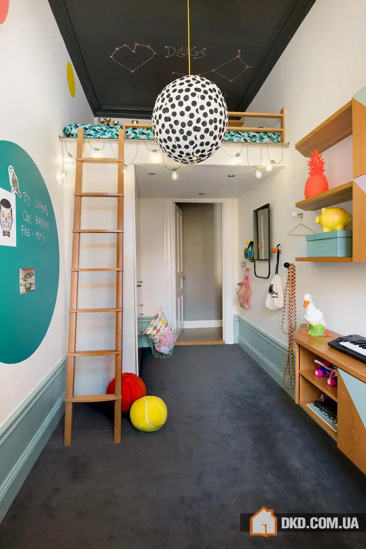 Colorful Chaos and Playful Fun in a Stockholm Apartment - Gallery image 16