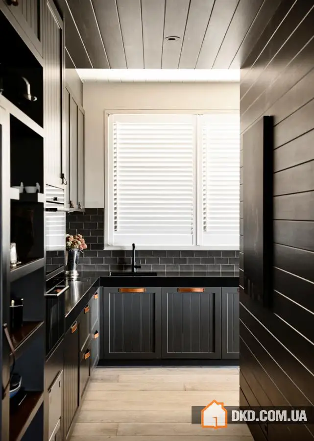 Design moderne dans les tons foncés en Australie - Gallery image 4