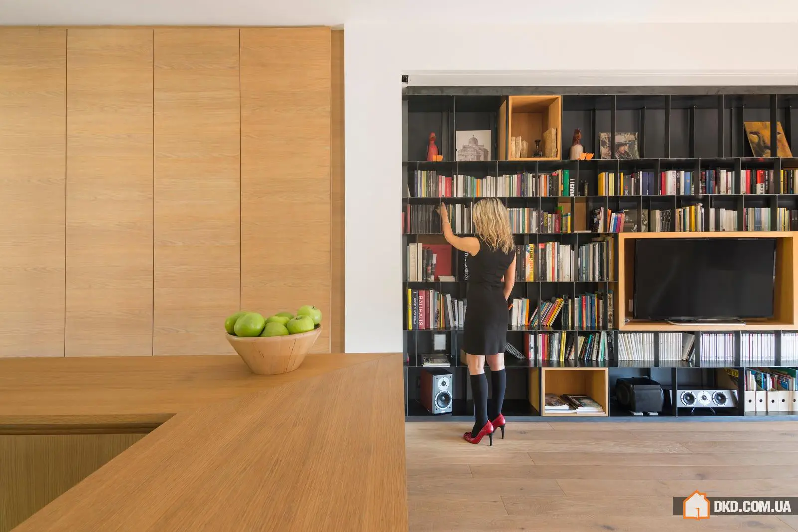 Дерево та заліз у італійському квартирі - Gallery image 5