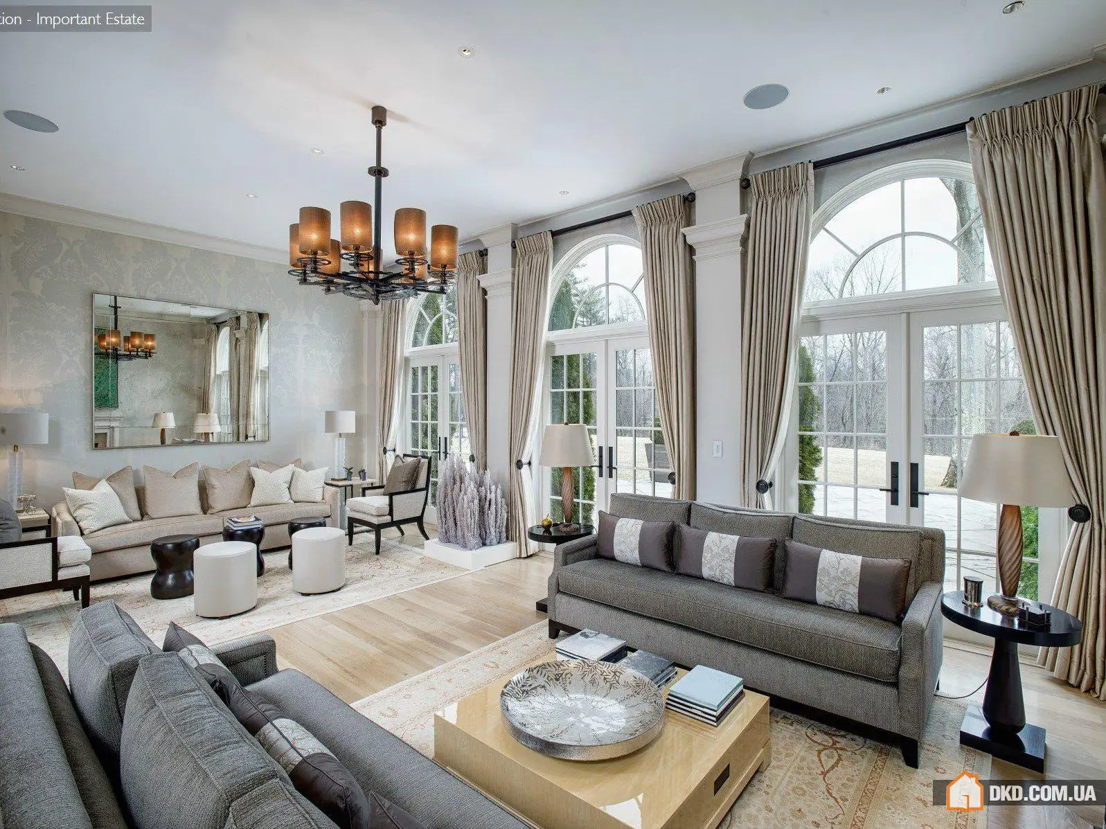 У такому домі хочеться приготувати французський луковий суп на перше, жульє з мідій на друге і спробувати все це з пляшкою Château Ausone 2001 року. - Gallery image 3