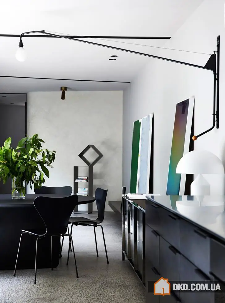 Сучасний дім у темних тонан у Австралії - Gallery image 2