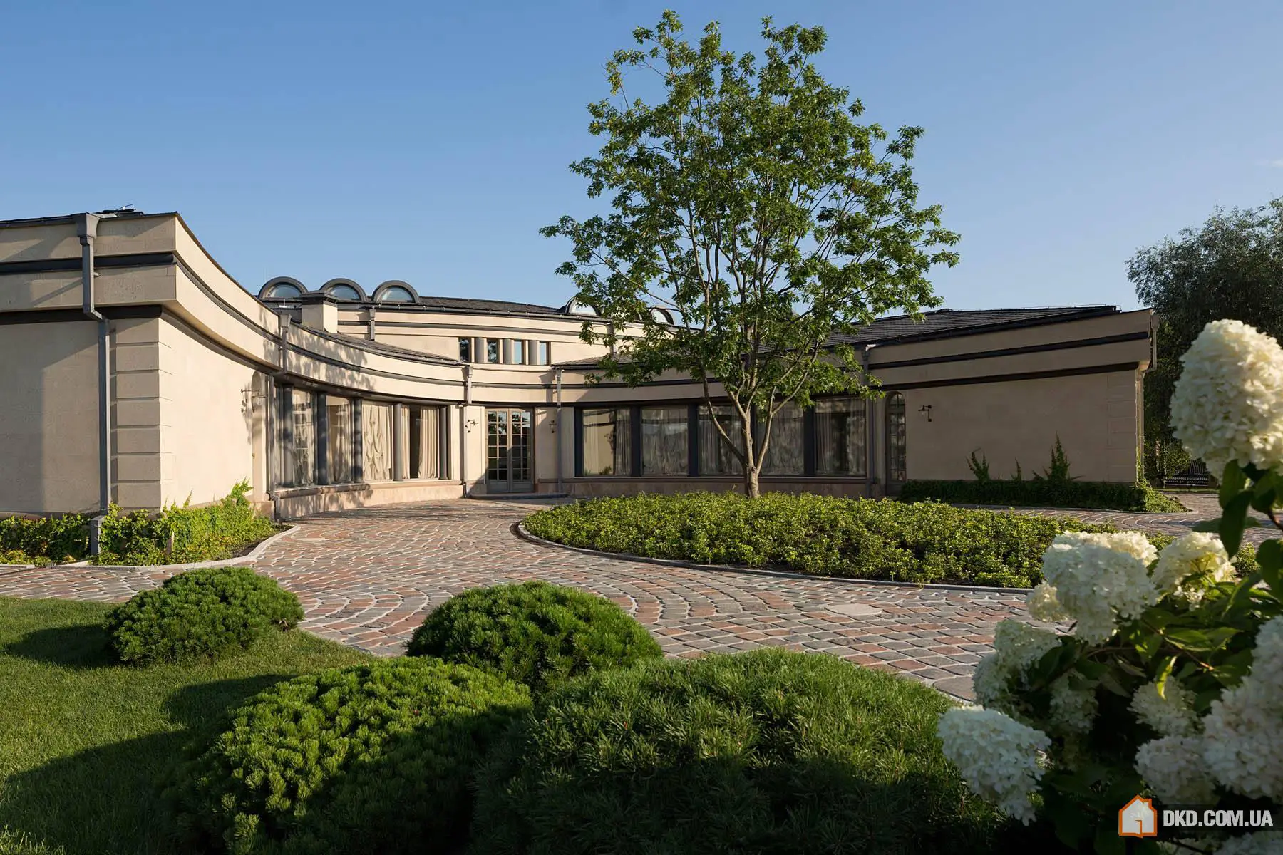 Пригородна сімейна резиденція - Gallery image 1