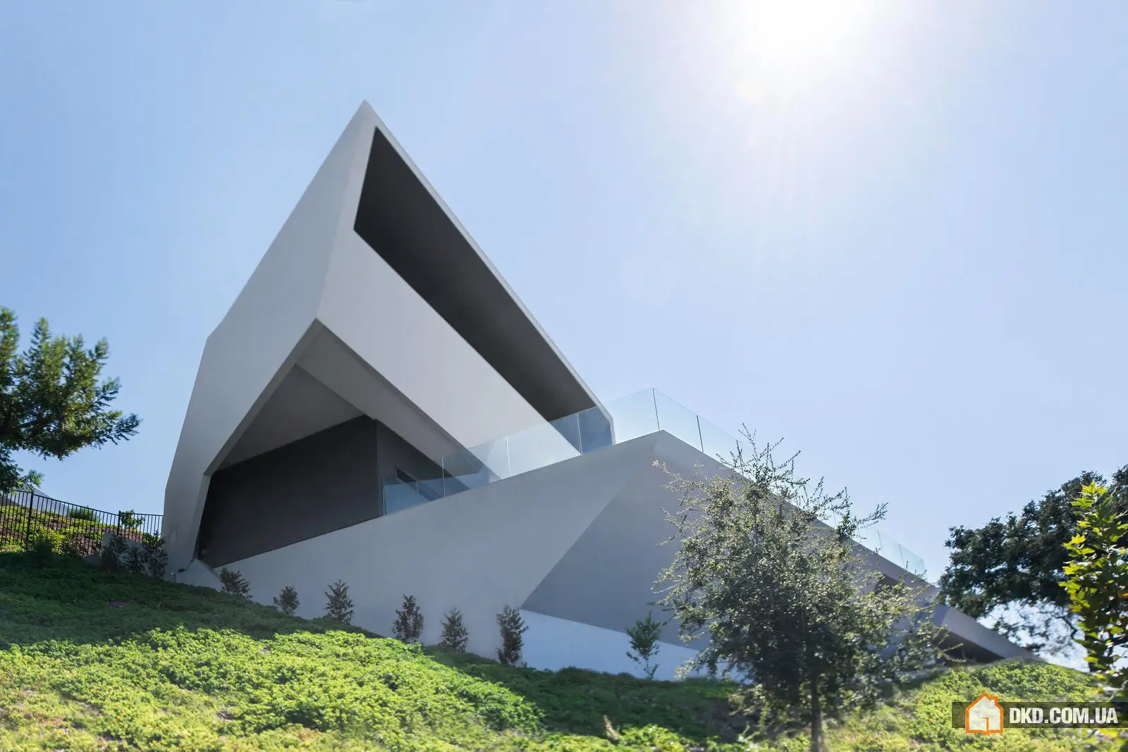 Совершенна вілла в Голлівуді - Gallery image 1