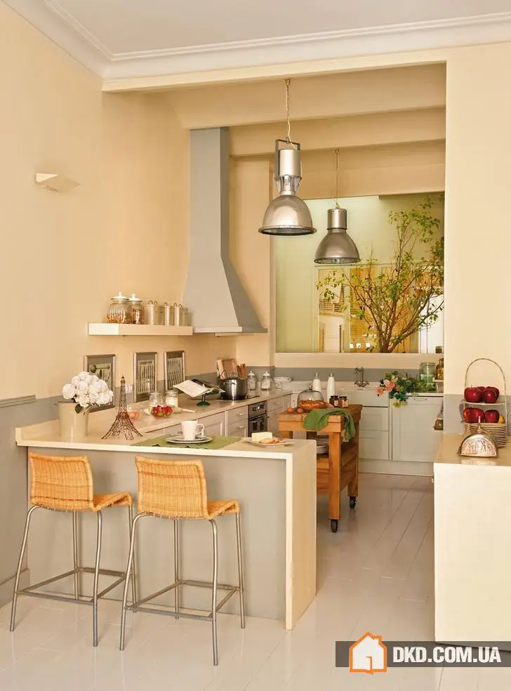 Жіночий інтер'єр з високими стельми - Gallery image 6