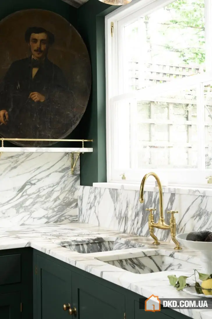 Традиційна кухня з характером у зеленому кольорі - Gallery image 2