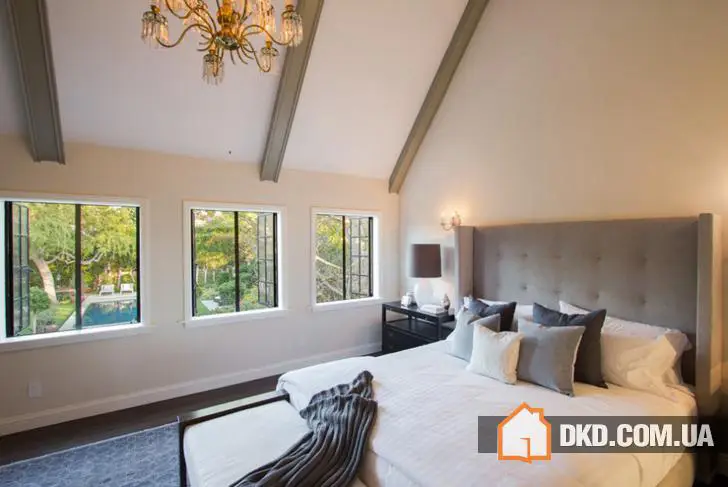 Традиційний інтер’єр будинку в Лос-Анджелесі - Gallery image 10