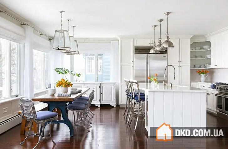 Весняний і благородний інтер’єр будинку біля річки - Gallery image 1