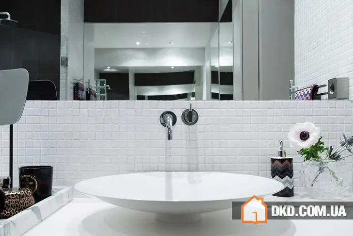 Цікавий чорно-білий інтер’єр у Швеції - Gallery image 19