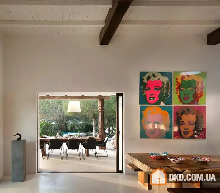 Середньоморський стиль та традиції в інтер'єрі будинку на Ібіці - Gallery image 21