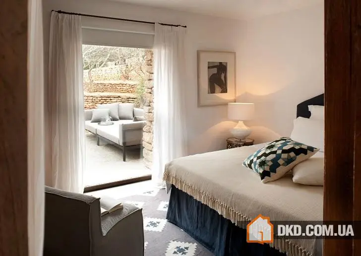 Середньоморський стиль та традиції в інтер'єрі будинку на Ібіці - Gallery image 24