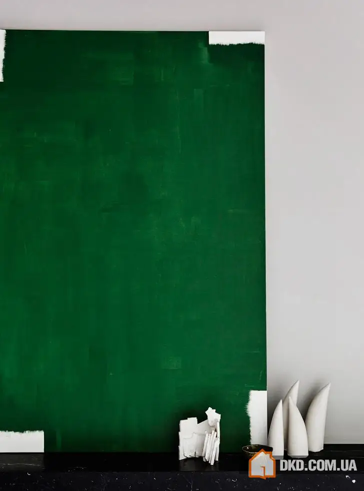 Сучасний дім у темних тонан у Австралії - Gallery image 3