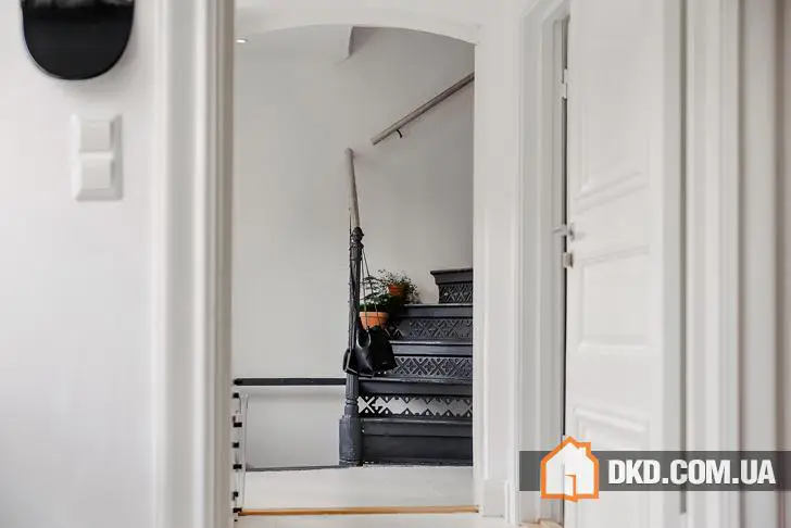 Loft with wooden beams in Stockholm - 10