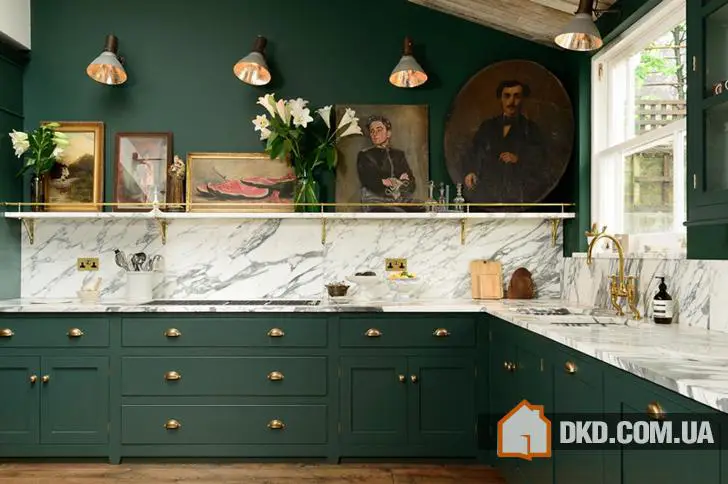 Традиційна кухня з характером у зеленому кольорі - Gallery image 0