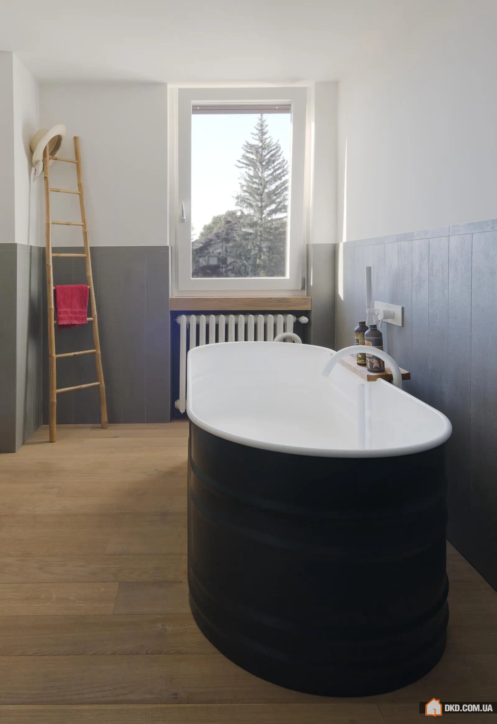 Дерево та заліз у італійському квартирі - Gallery image 13