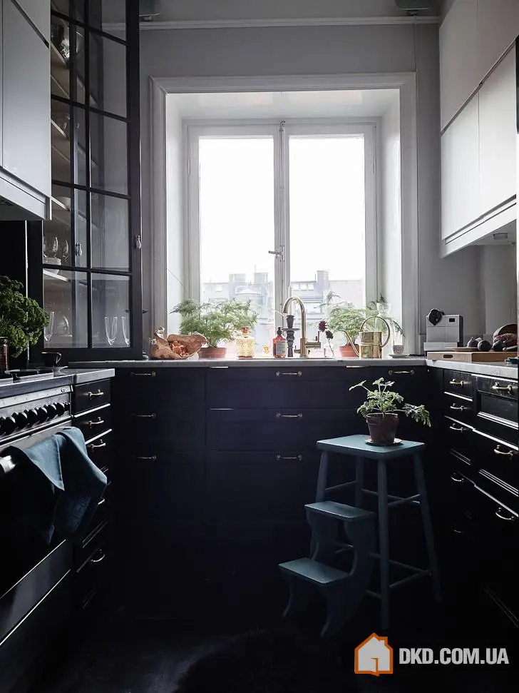 Темний інтер’єр із історією в Швеції (83 кв. м) - Gallery image 6