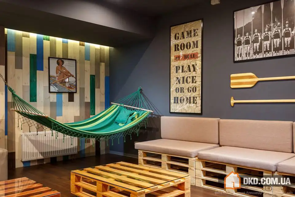 FRAT Social Club
Автори: Катерина Кузьменко, Елізавета Гундич, Ольга Волік, Дмитрій Найбіч
Над інтер'єром FRAT Social Club, який розташований на вулиці Щорса у Києві, працювали архітектори студії Circle Line. Інтерактивний простір складається з 6 тематичних залів: лекційного на 100 осіб, покерного, комп'ютерного з Play Station, двох ігрових кімнат та бібліотеки. - Gallery image 10