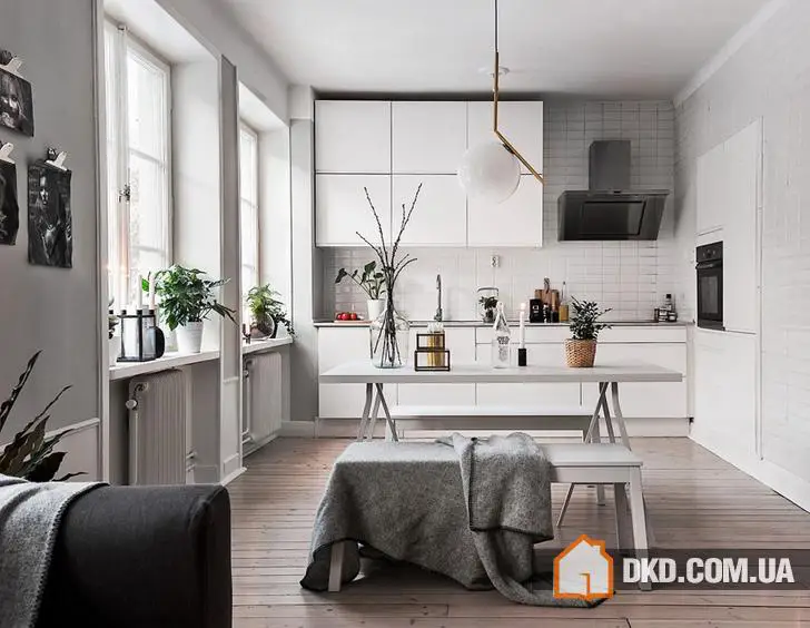 Квартира в сером со стеклянной перегородкой (52 кв. м)