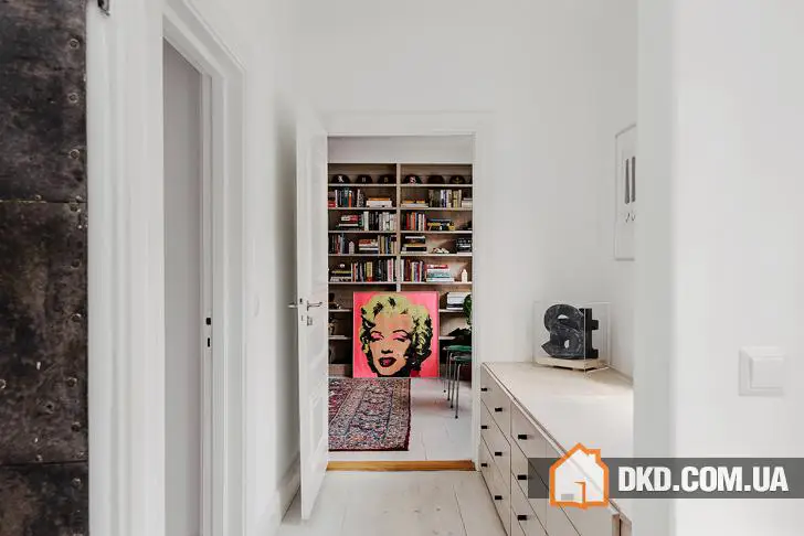 Loft with wooden beams in Stockholm - 11