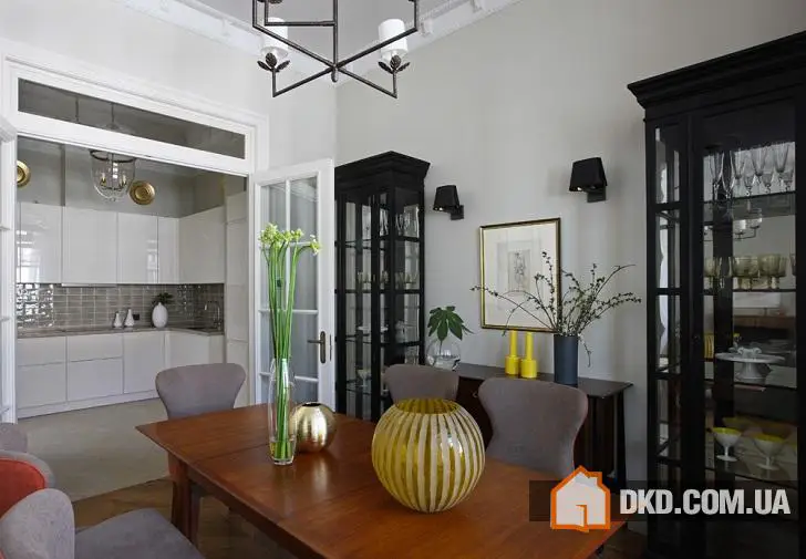 Сірий інтер'єр з яскравими акцентами в Москві - Gallery image 7