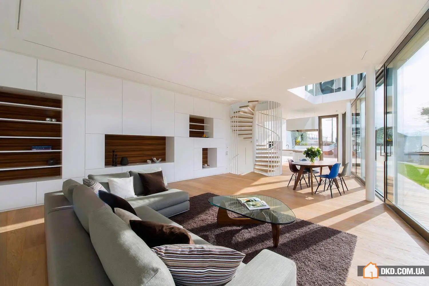 Ультрасовременный Flexhouse в Цюрихе, разработанный Evolution Design