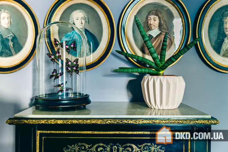 Готель із трьома номерами в Парижі - Gallery image 1